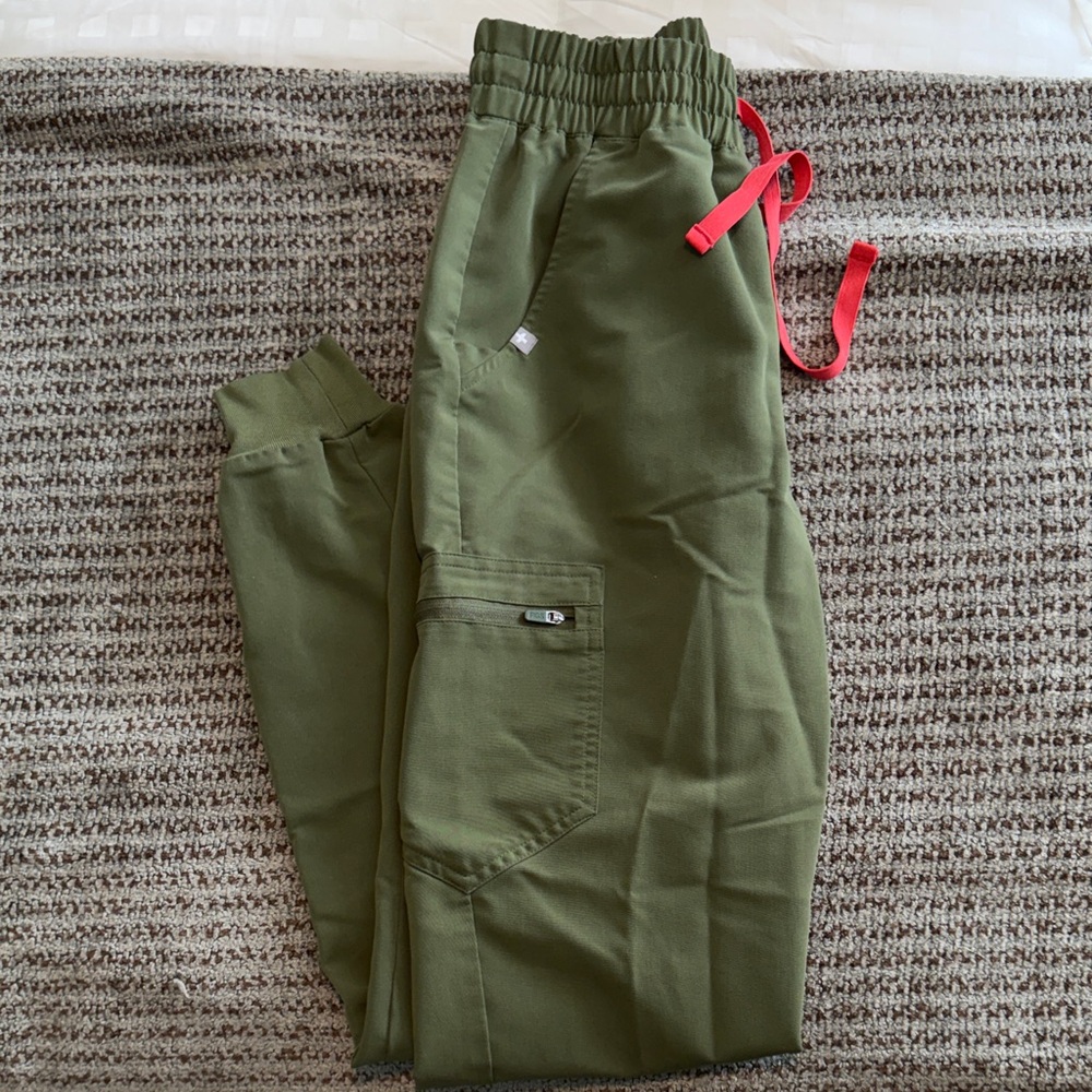 FIGS Olive Green Scrub Jogger Pants with Pink Drawstring